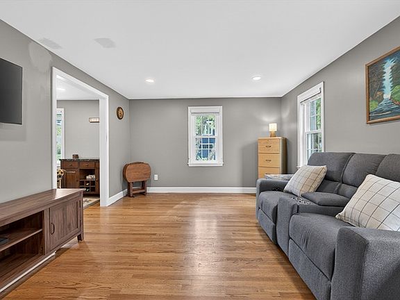 5th image of 25 Margate Rd