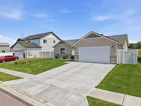 2nd image of 1738 Brock Dr