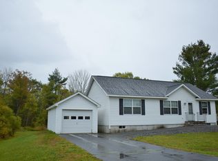 129 Curtis St, Pittsfield, ME 04967