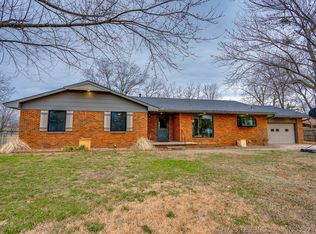 311 N Hillcrest St, Ada, OK 74820