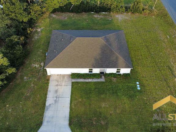 2nd image of 15932 SW 34th Court Rd