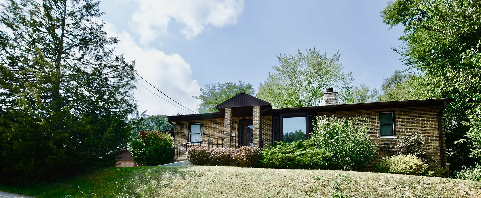14 Highview Ave photo 1