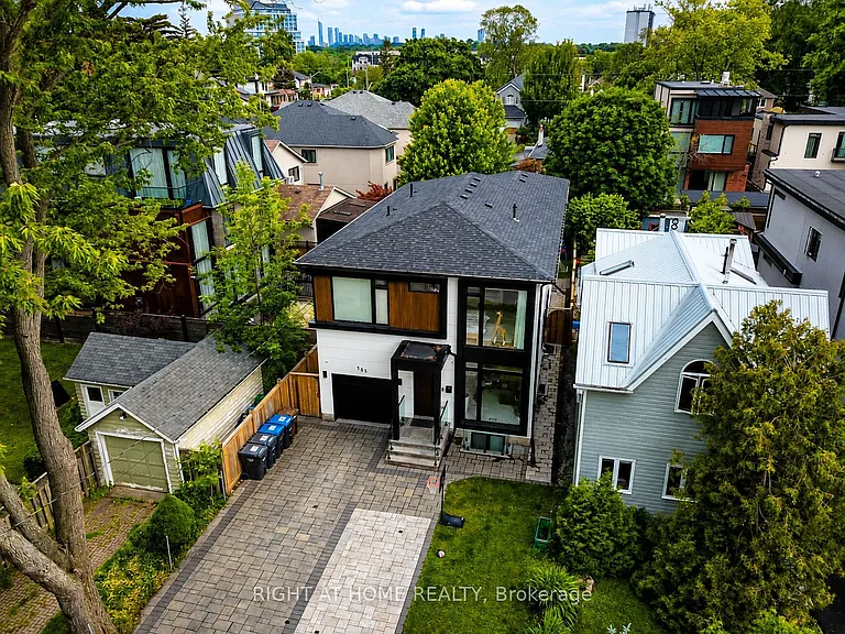 585 Montbeck Cres — Photo 49