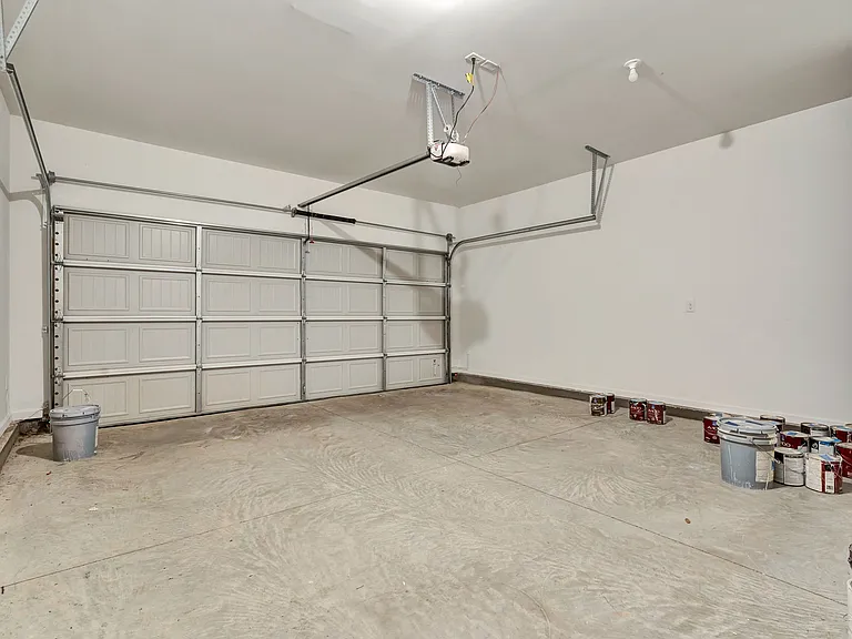 5010 Highwood Dr NE — Photo 31
