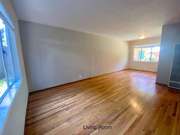 4th image of 328 Hanover Ave #14
