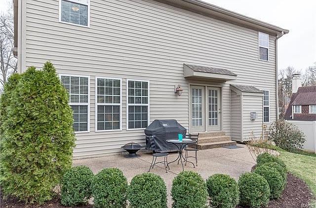 2nd image of 5 Middlesex Dr