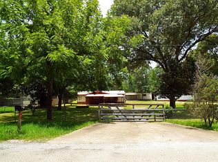 21 E Pine Rd, Coldspring, TX 77331