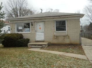 23726 Tuscany Ave, Eastpointe, MI 48021