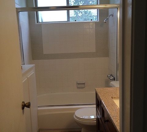 4th image of 73 Suffolk Ave APT B