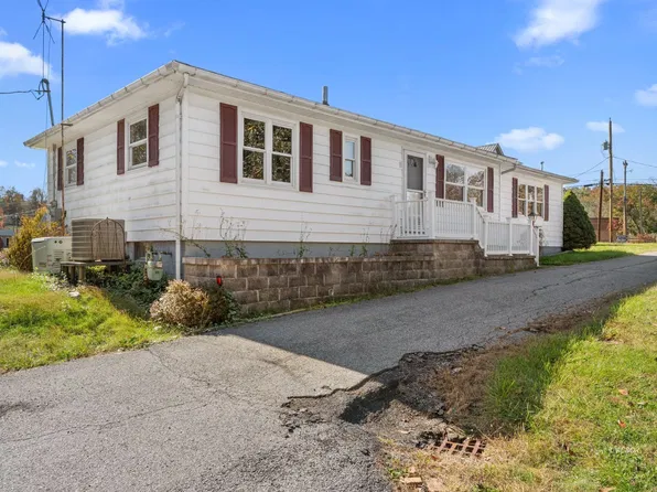105 Terrell Dr, Pomeroy, OH 45769