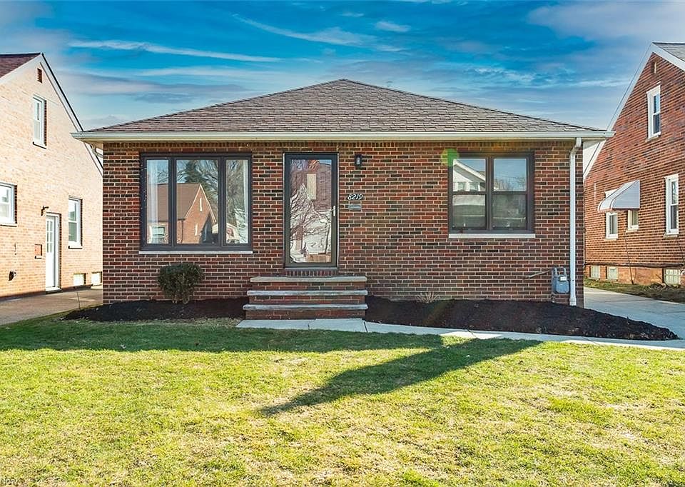 1st image of 8219 Whittington Dr