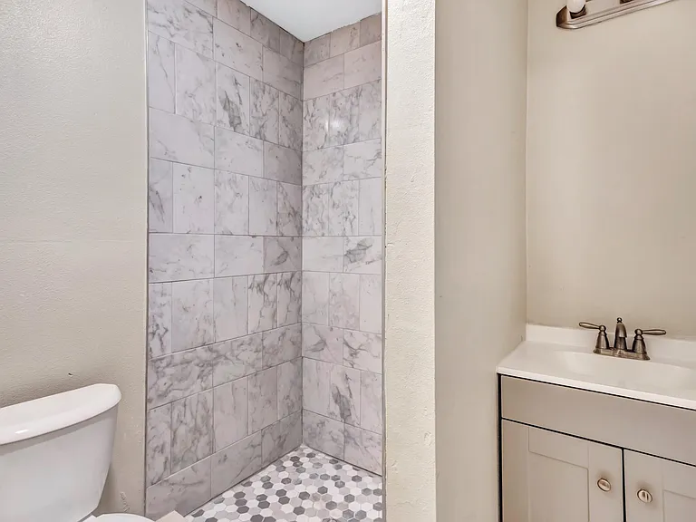 2355 Longhorn St — Photo 3