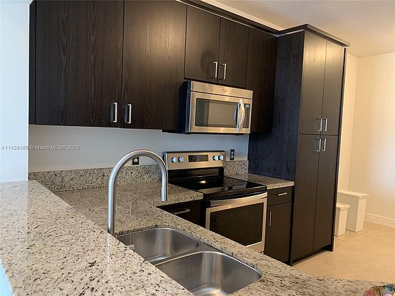4th image of 10730 NW 66th St APT 305