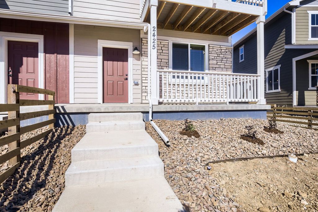 2425 Violet Cress Ln