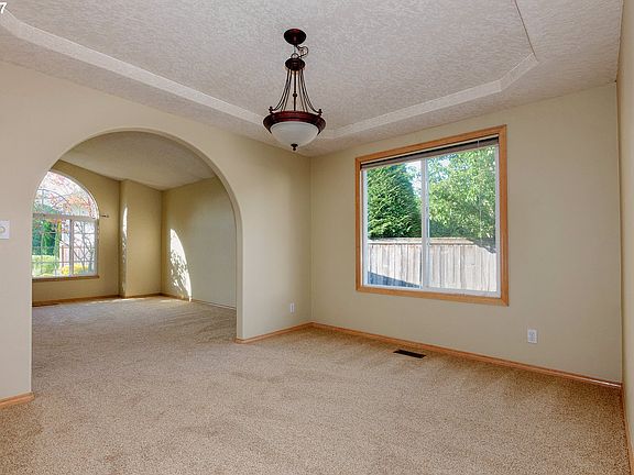 5th image of 2405 SE 180th Ct