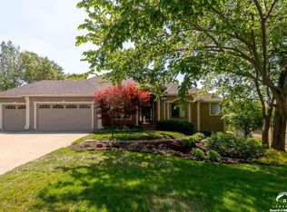 4165 Blackjack Oak Dr, Lawrence, KS 66047
