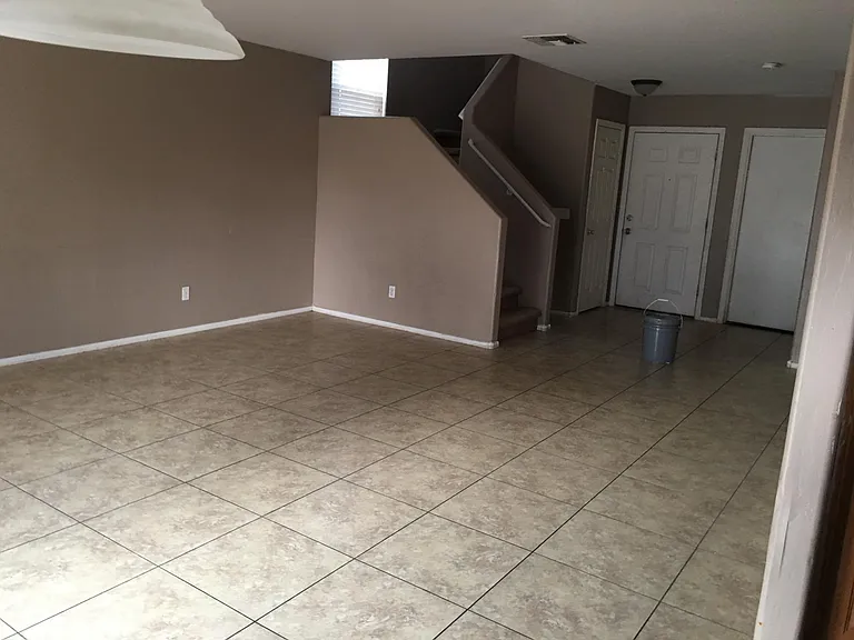 7776 N 56th Ln — Photo 34