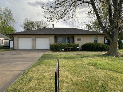 438 W Wisconsin St, Russell, KS, 67665