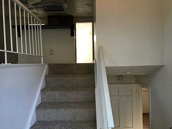 2nd image of 213 Ivanhill Rd
