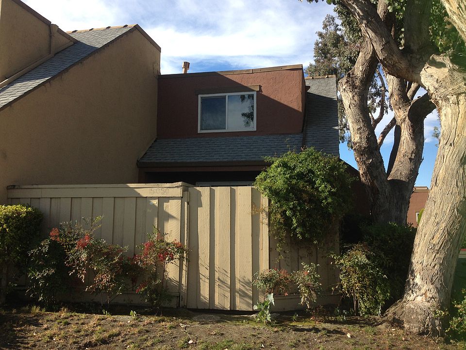 1st image of 5050 Calle De Escuela