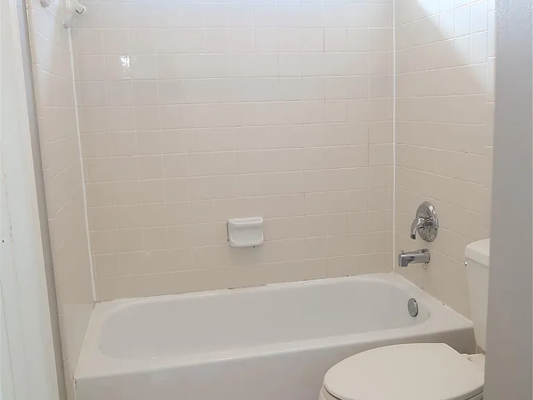 20714 Morning Creek Dr — Photo 49
