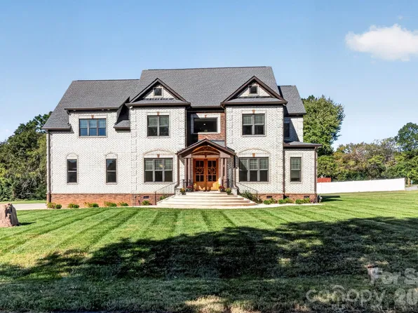 9110 Dylan Ridge Ct, Concord, NC 28027