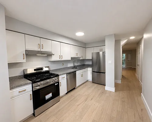 1414 Whitney Ave #E3 Photo 1