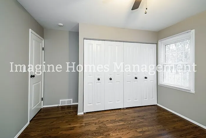 1655 Barlow Rd — Photo 7