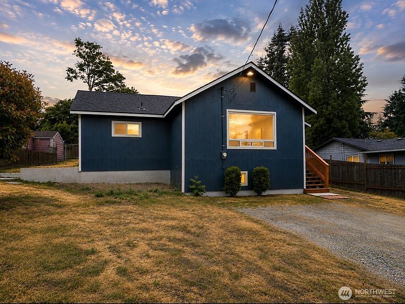 3rd image of 5523 S Leo Street