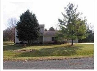 9323 Chestnut Cir, Dexter, MI 48130