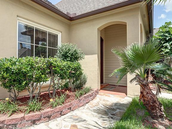 2nd image of 305 Windchase Dr