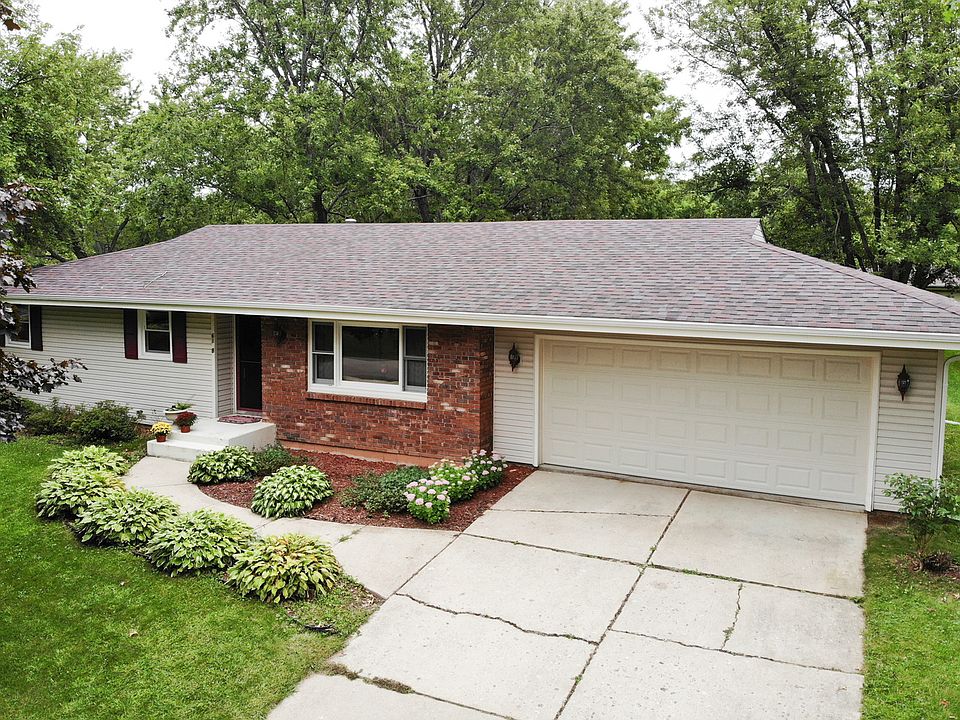 1st image of 6128 Bristlecone Ln