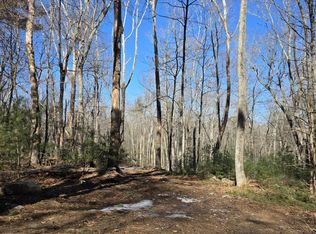 338 Brooklyn Rd #1, Pomfret Center, CT 06259