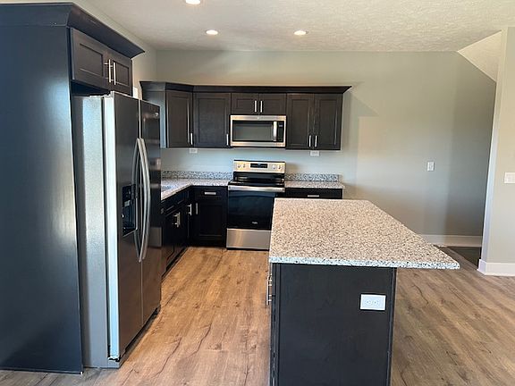 5th image of 9454 Merryvale Dr