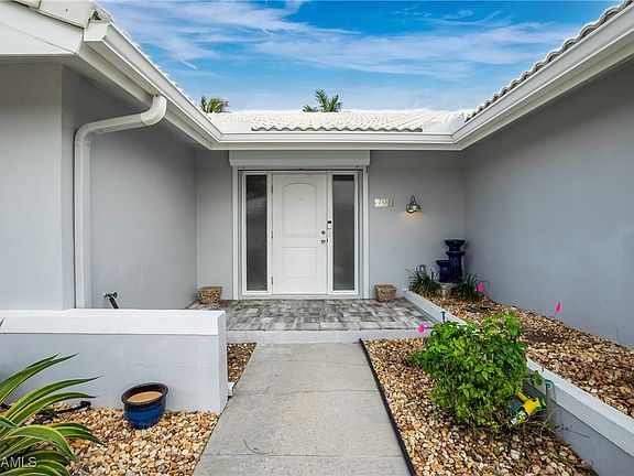 3rd image of 760 Bal Harbor Blvd