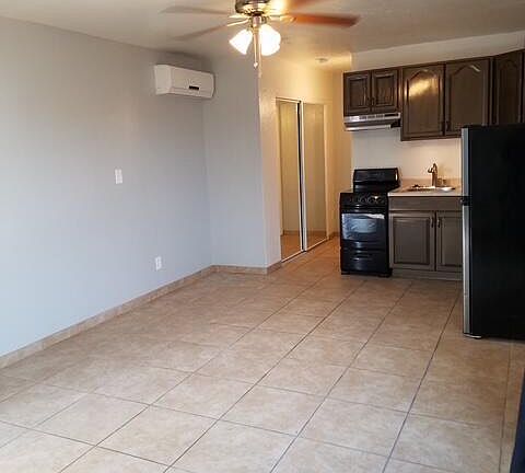 3rd image of 1001 N 9TH Street