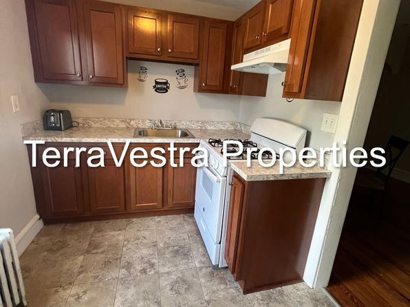 206 S White Horse Pike