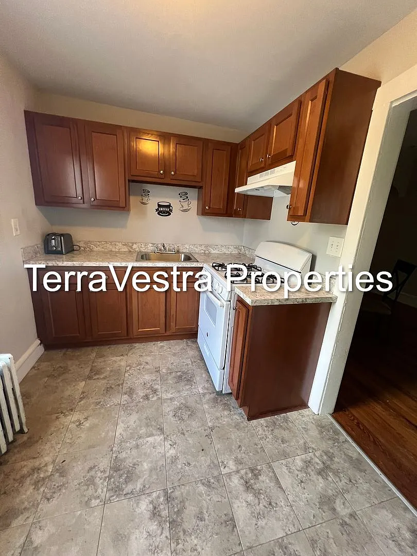 206 S White Horse Pike photo 1