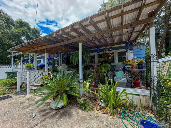 8529 Stockdale Ave, Pensacola, FL 32514