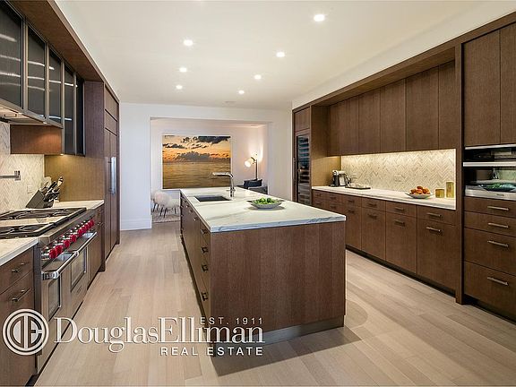 2nd image of 100 Barclay St #14L