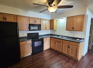 214 Bowman Ln, Menomonie, WI 54751