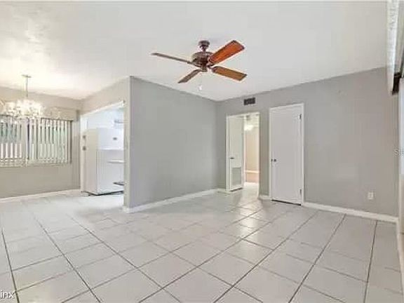 5th image of 10806R N Leo St