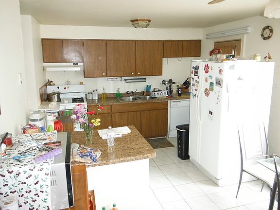 4th image of 7927 N Nordica Ave