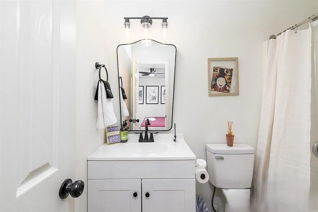 5229 Tarrywood Lane — Photo 3
