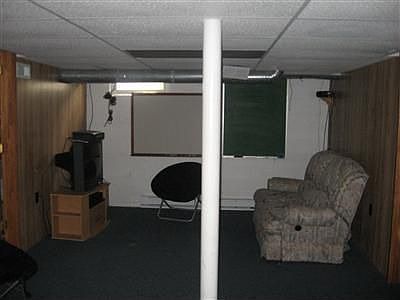 2nd image of 1633 Meriline Ave