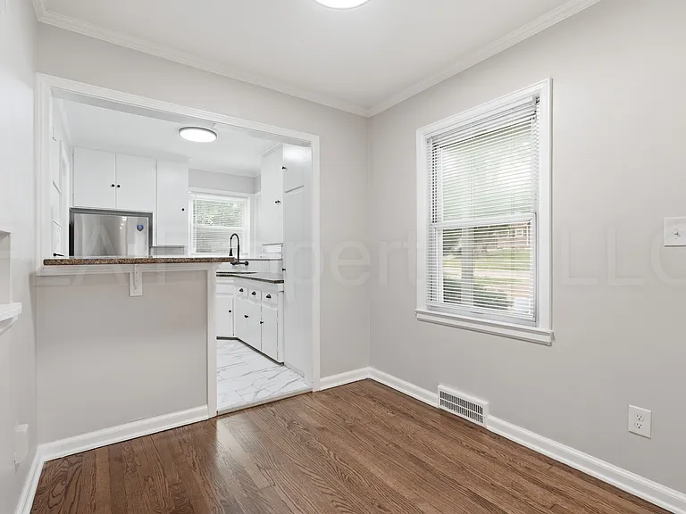 5201 W 51st St — Photo 3