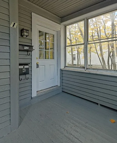 3 bed, 1365 sqft, $1,900 — Photo 3