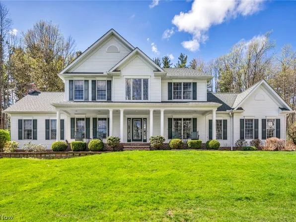 11280 Beechnut Ln, Chardon, OH 44024