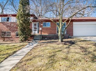 2618 Essex Rd, Ann Arbor, MI 48104