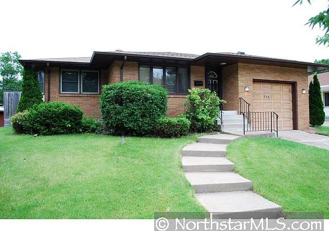 1st image of 714 Parkway Dr